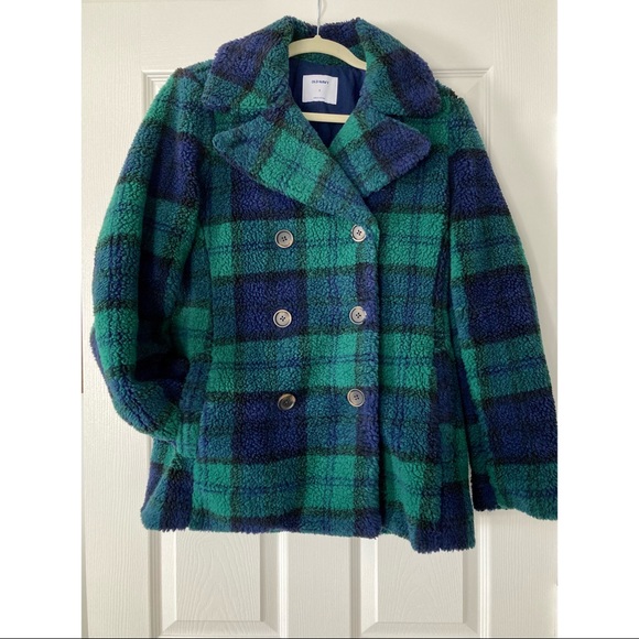 Old Navy Jackets & Blazers - NEW 🐊 plaid Sherpa coat